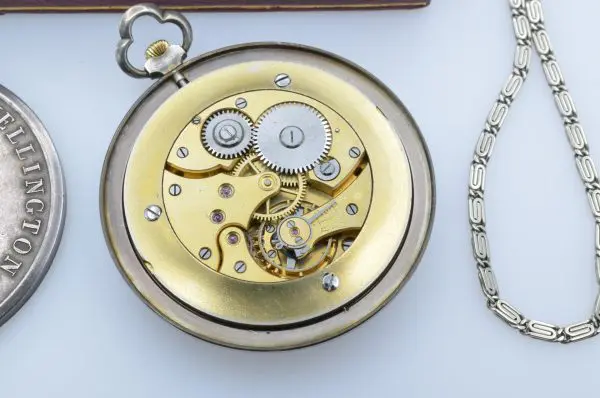 Duke of Wellington Medal Pocket Watch Silver with Chain 1930 10