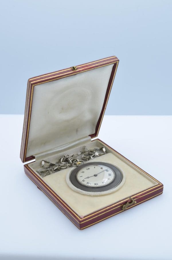 Duke of Wellington Medal Pocket Watch Silver with Chain 1930 3