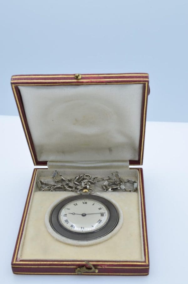 Duke of Wellington Medal Pocket Watch Silver with Chain 1930 9