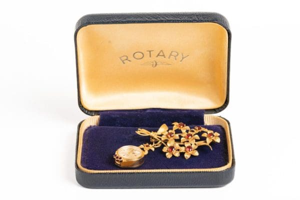 Vintage Roundabout 9 CT Gold Watch Floral Brooch 3