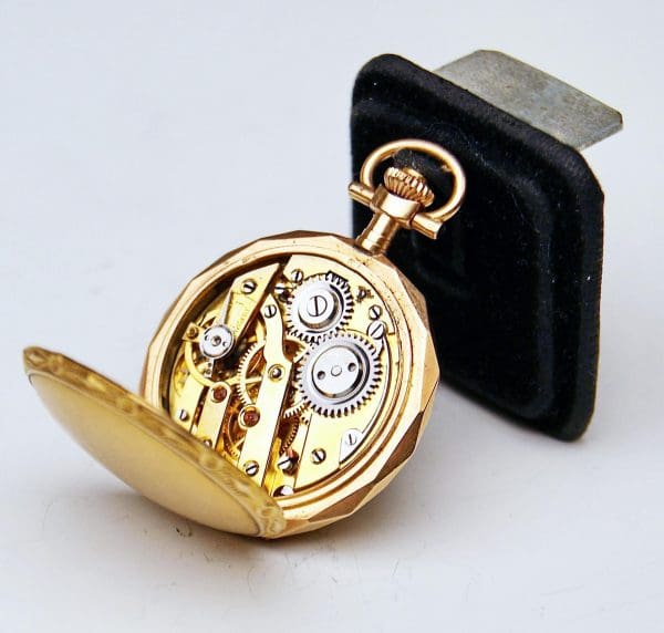 Жіночий кишеньковий швейцарський годинник Remontoir Cylindre 10 Rubis 14-каратне золото з діамантами 7