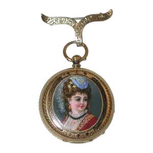Антикварные женские эмалированные часы весом 18 карат с бантиком весом 9 карат, около 1890 года 1